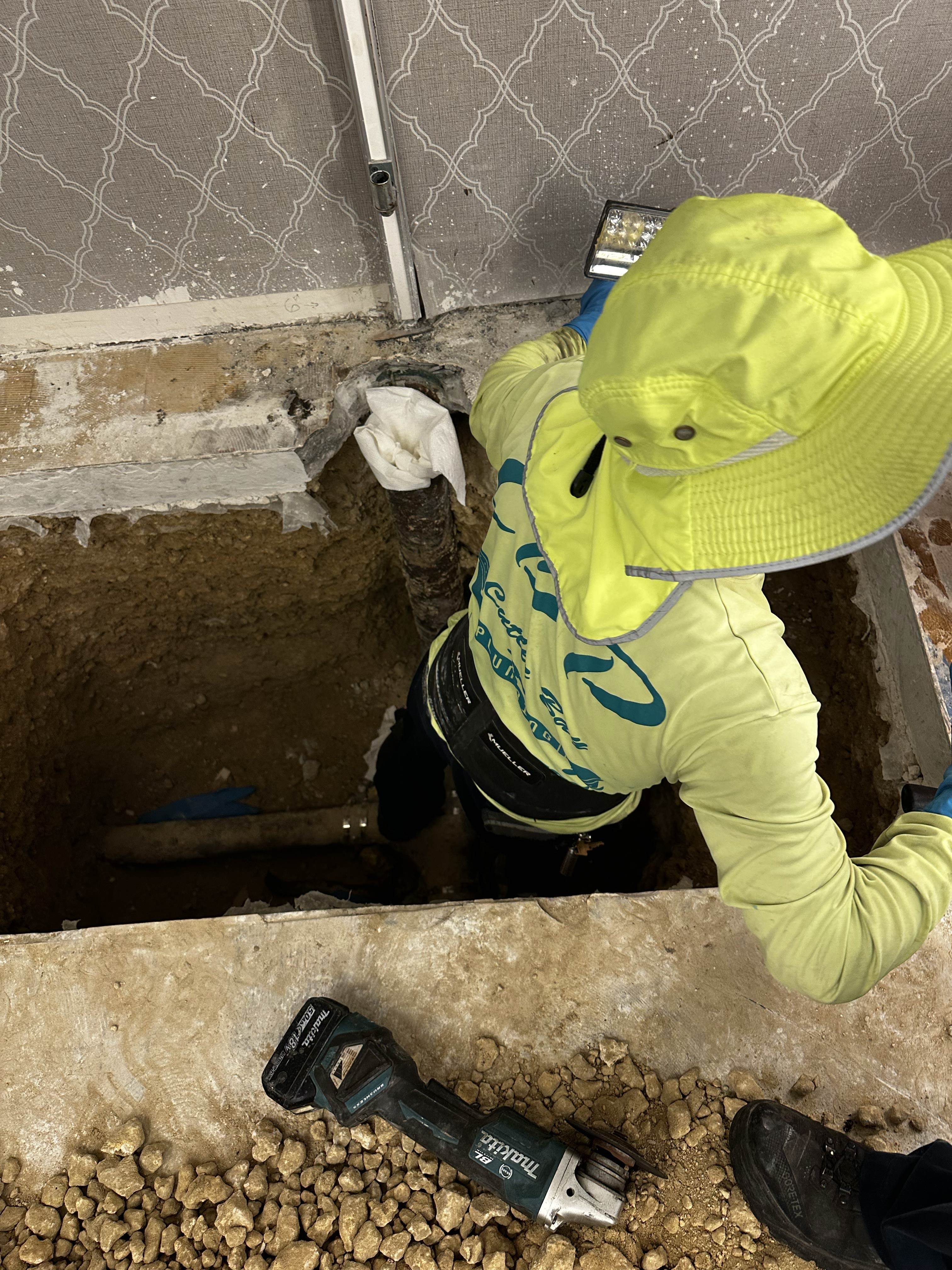 South Dade Plumbing technicians